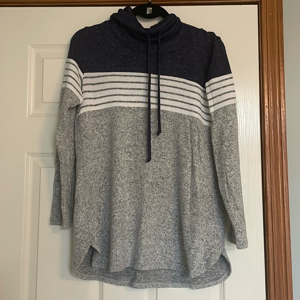 Market and Spruce Cowl Neck Brushed Sweatshirt, Light Grey, size Medium